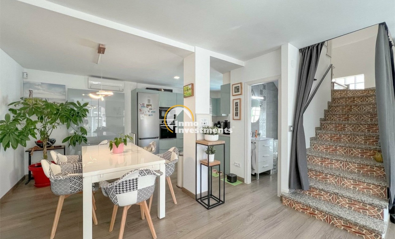 Bestaande bouw - Villa - Orihuela Costa - Villamartín