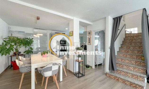 Bestaande bouw - Villa - Orihuela Costa - Villamartín