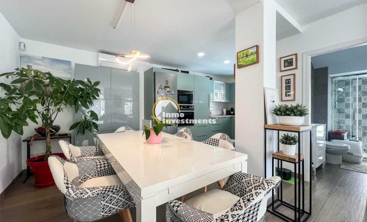 Bestaande bouw - Villa - Orihuela Costa - Villamartín