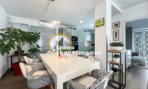 Bestaande bouw - Villa - Orihuela Costa - Villamartín