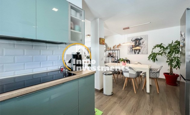Bestaande bouw - Villa - Orihuela Costa - Villamartín