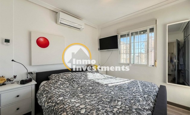 Bestaande bouw - Villa - Orihuela Costa - Villamartín