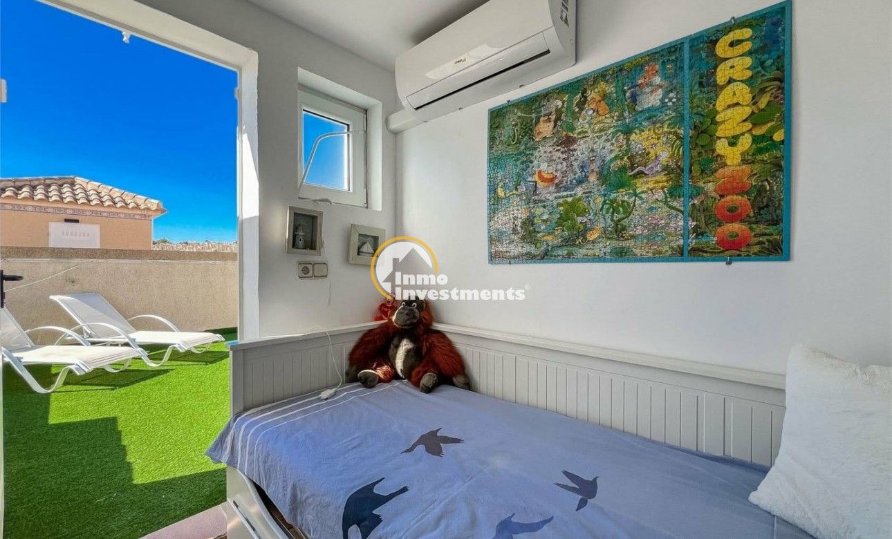 Bestaande bouw - Villa - Orihuela Costa - Villamartín