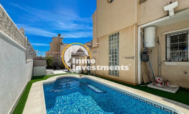 Bestaande bouw - Villa - Orihuela Costa - Villamartín