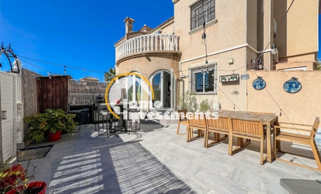 Bestaande bouw - Villa - Orihuela Costa - Villamartín