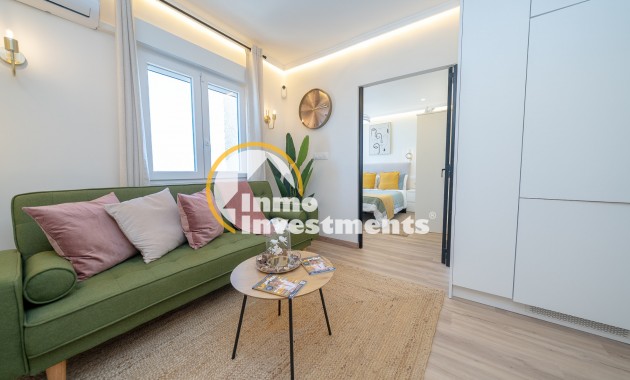 Resale - Apartment - Ciudad Quesada