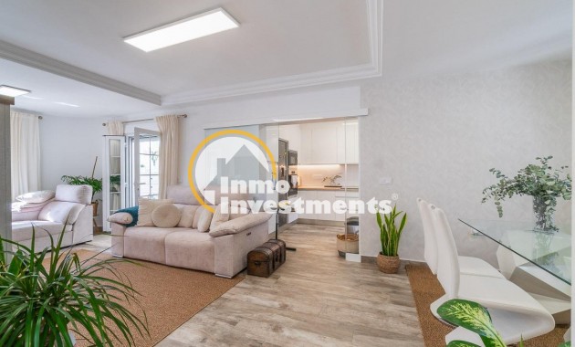 Revente privée - Villa - Villamartin - Bosque de las Lomas 