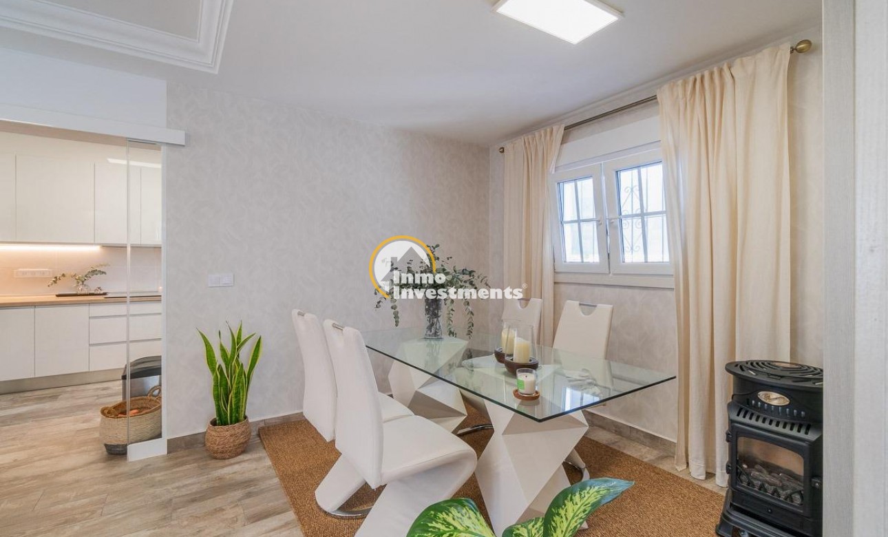Revente privée - Villa - Villamartin - Bosque de las Lomas 