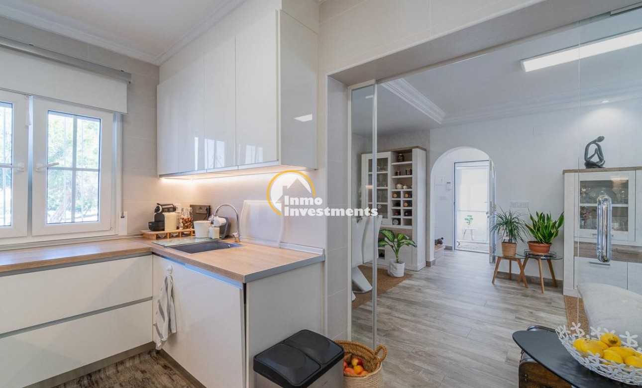 Revente privée - Villa - Villamartin - Bosque de las Lomas 