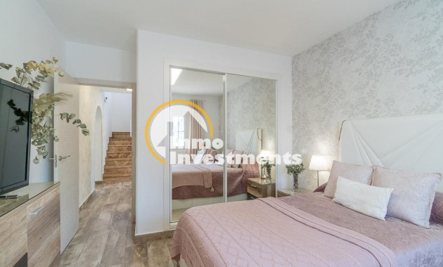 Revente privée - Villa - Villamartin - Bosque de las Lomas 