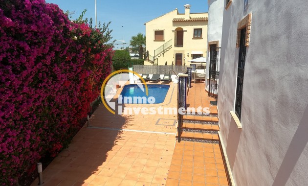 Bestaande bouw - Villa - Algorfa - La Finca