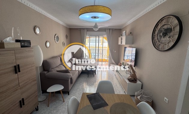 Resale - Apartment - Algorfa