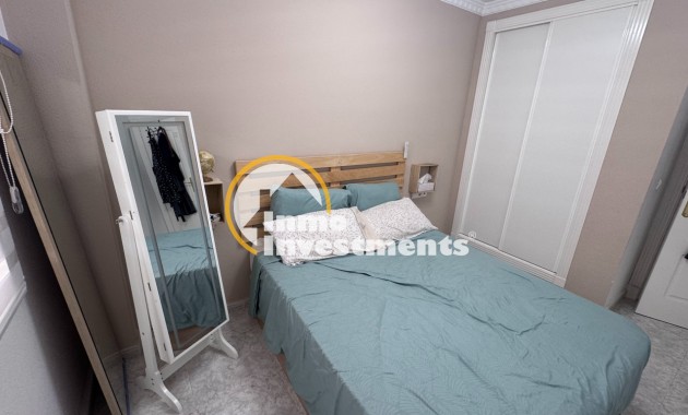Resale - Apartment - Algorfa