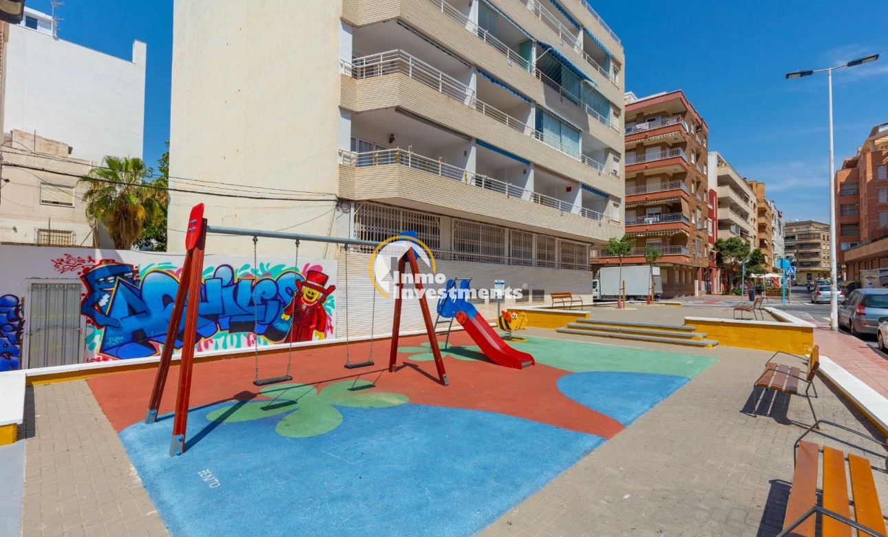 Resale - Apartment - Torrevieja - Playa del Cura