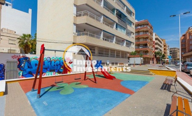Resale - Apartment - Torrevieja - Playa del Cura