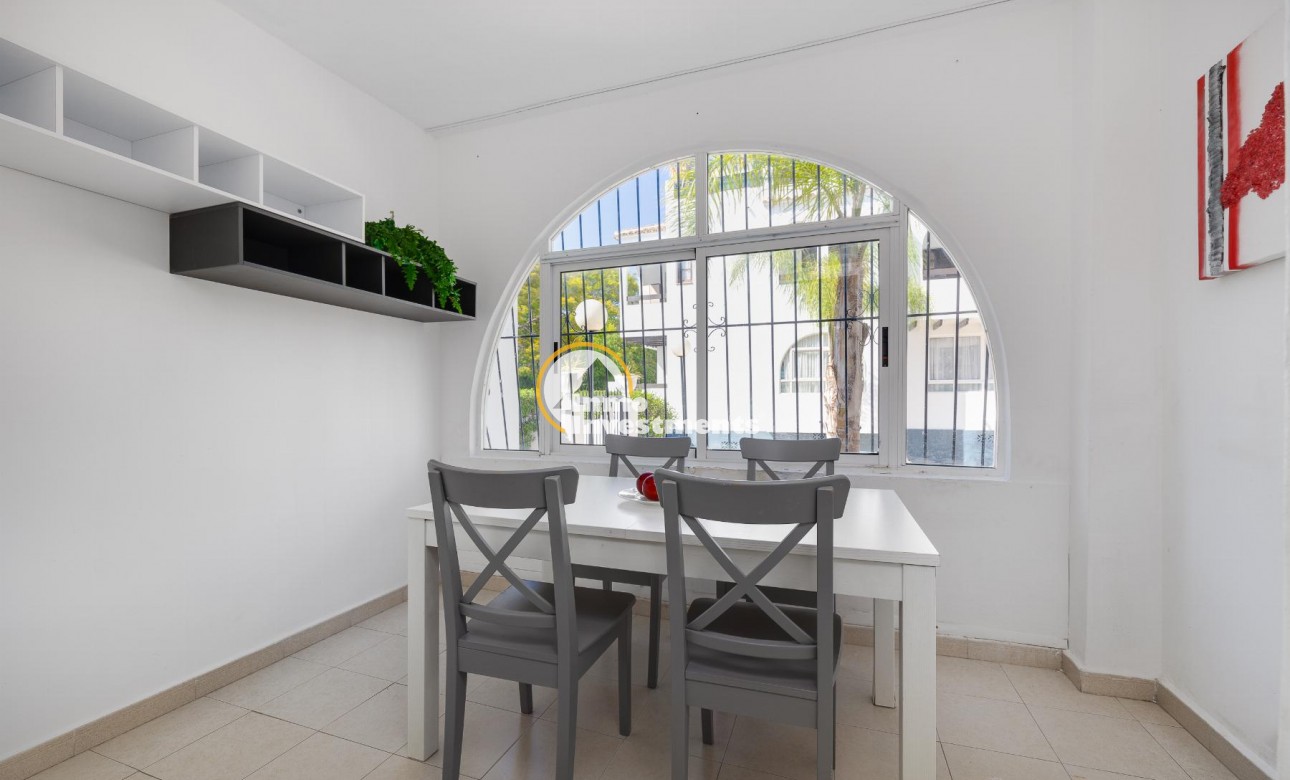 Till salu - Bungalow - Torrevieja - Playa de los Naufragos