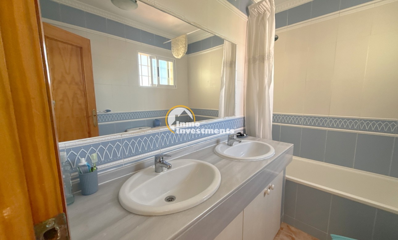 Resale - Villa - Cabo Roig - La Regia