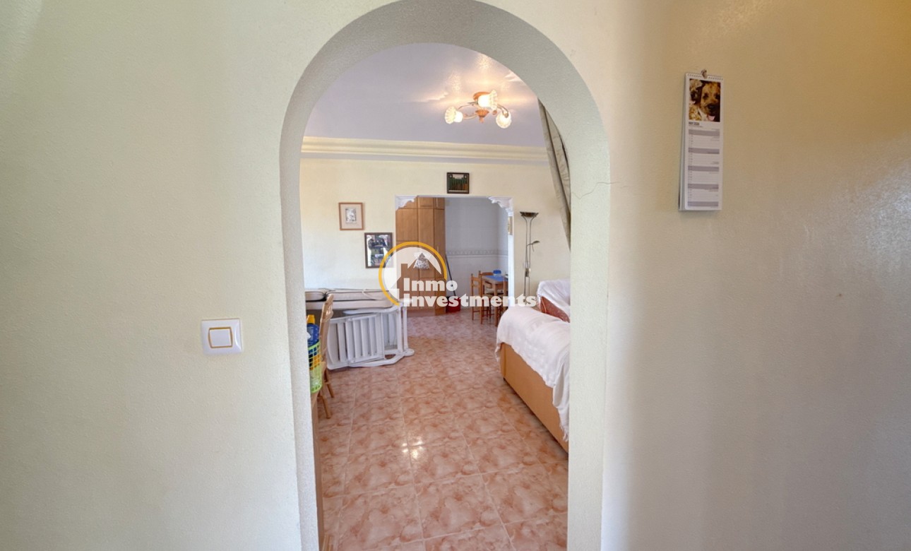 Resale - Villa - Cabo Roig - La Regia