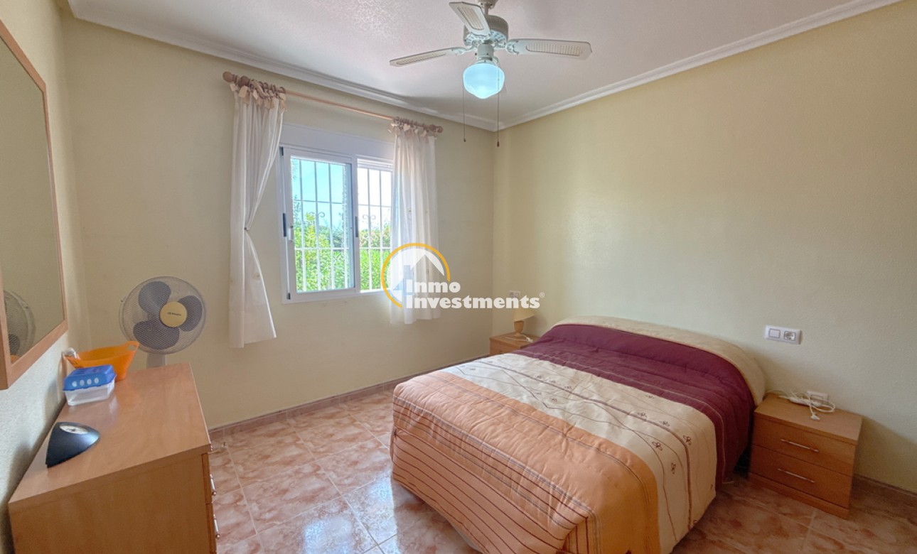 Resale - Villa - Cabo Roig - La Regia