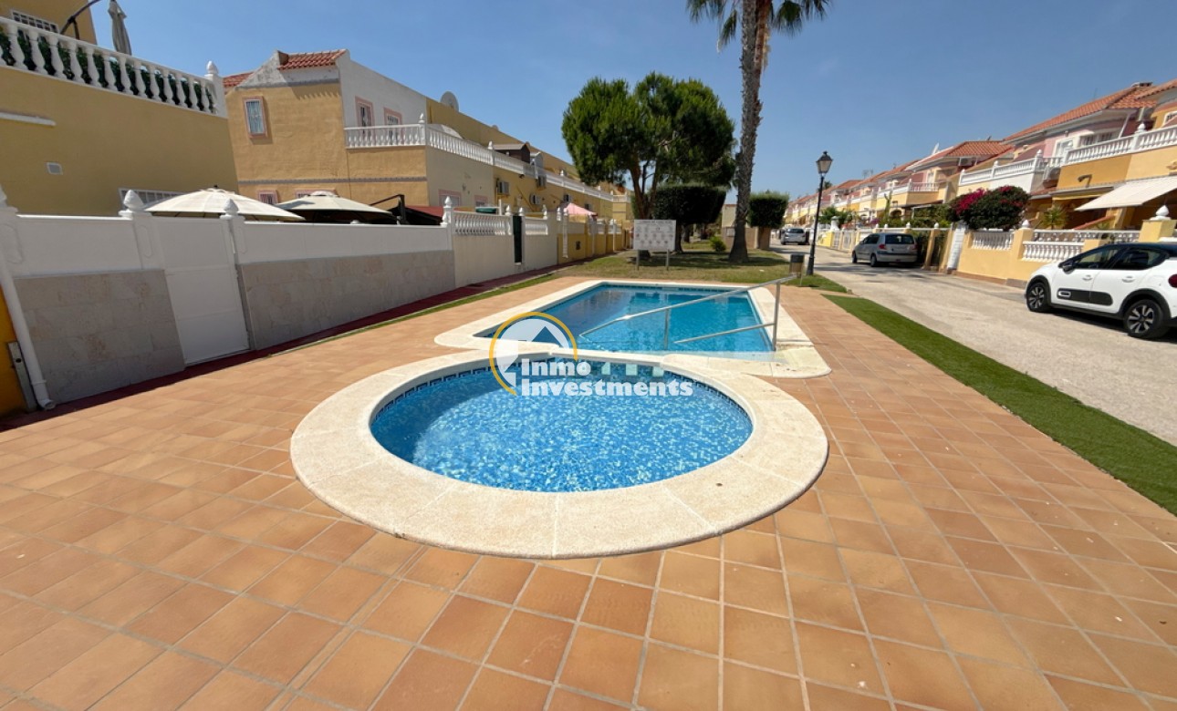 Resale - Villa - Cabo Roig - La Regia