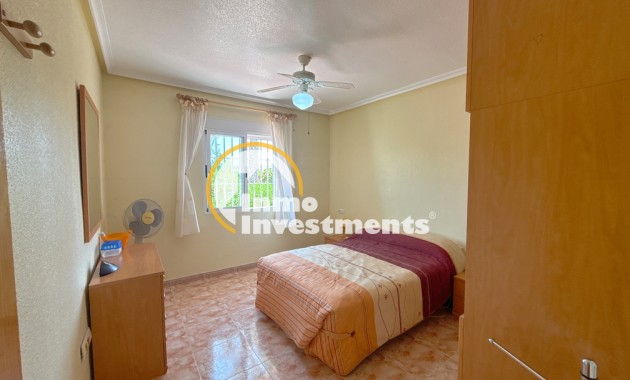 Resale - Villa - Cabo Roig - La Regia