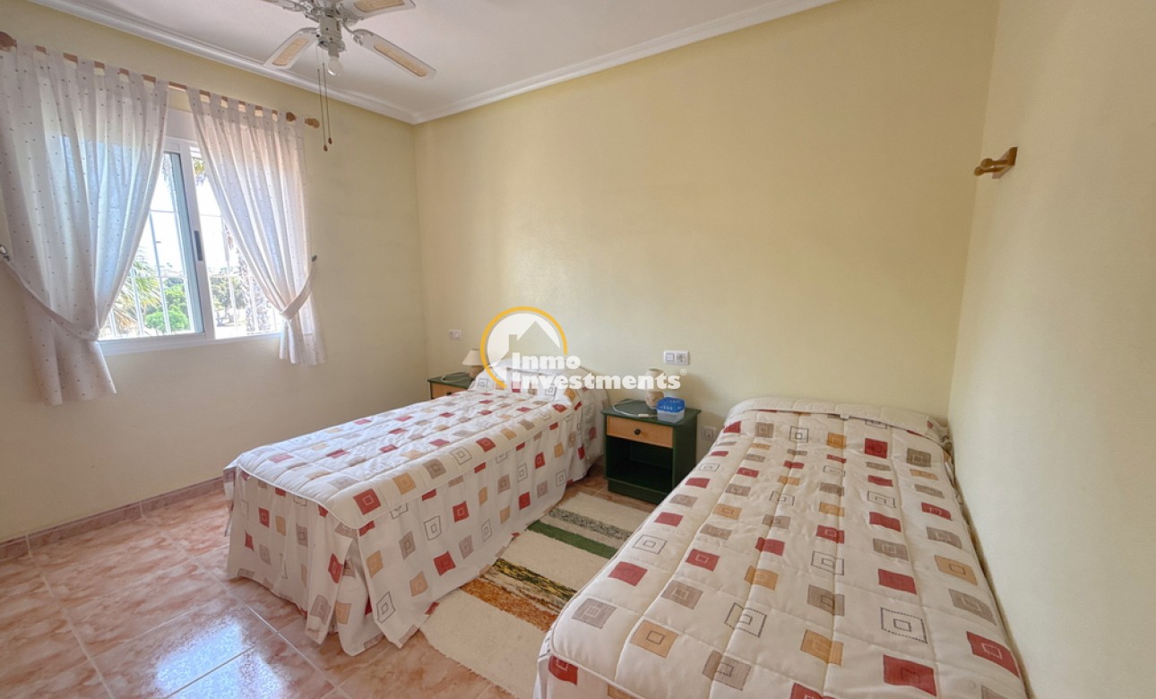 Resale - Villa - Cabo Roig - La Regia