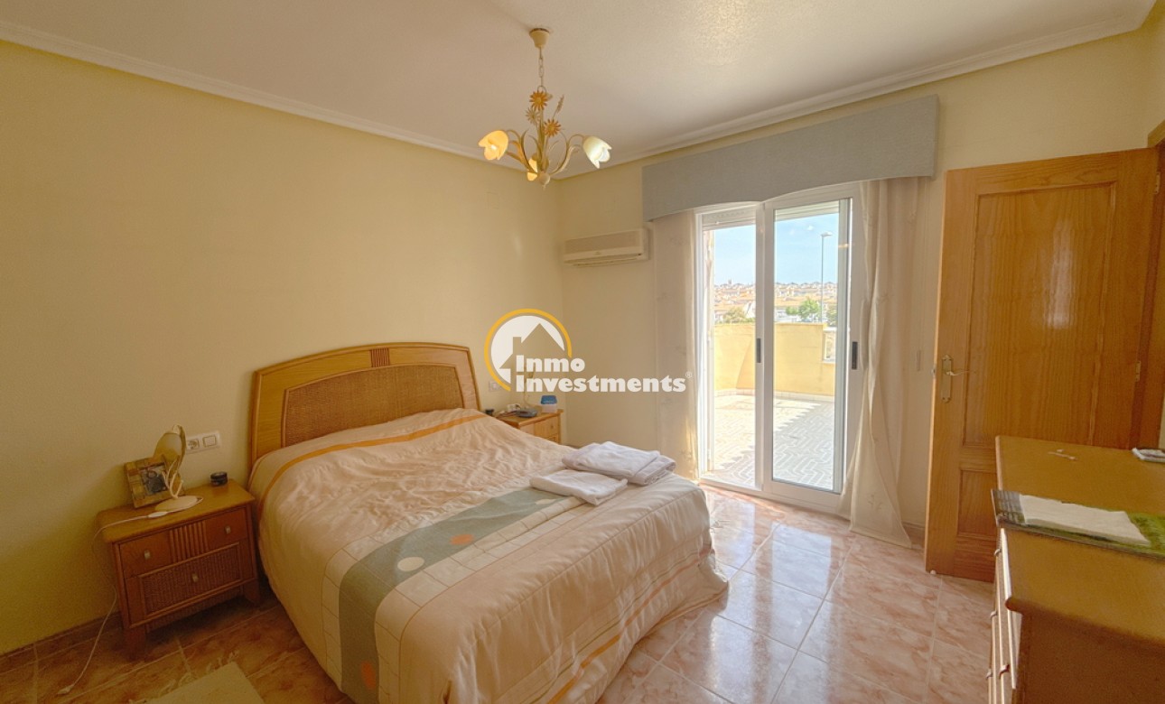 Resale - Villa - Cabo Roig - La Regia