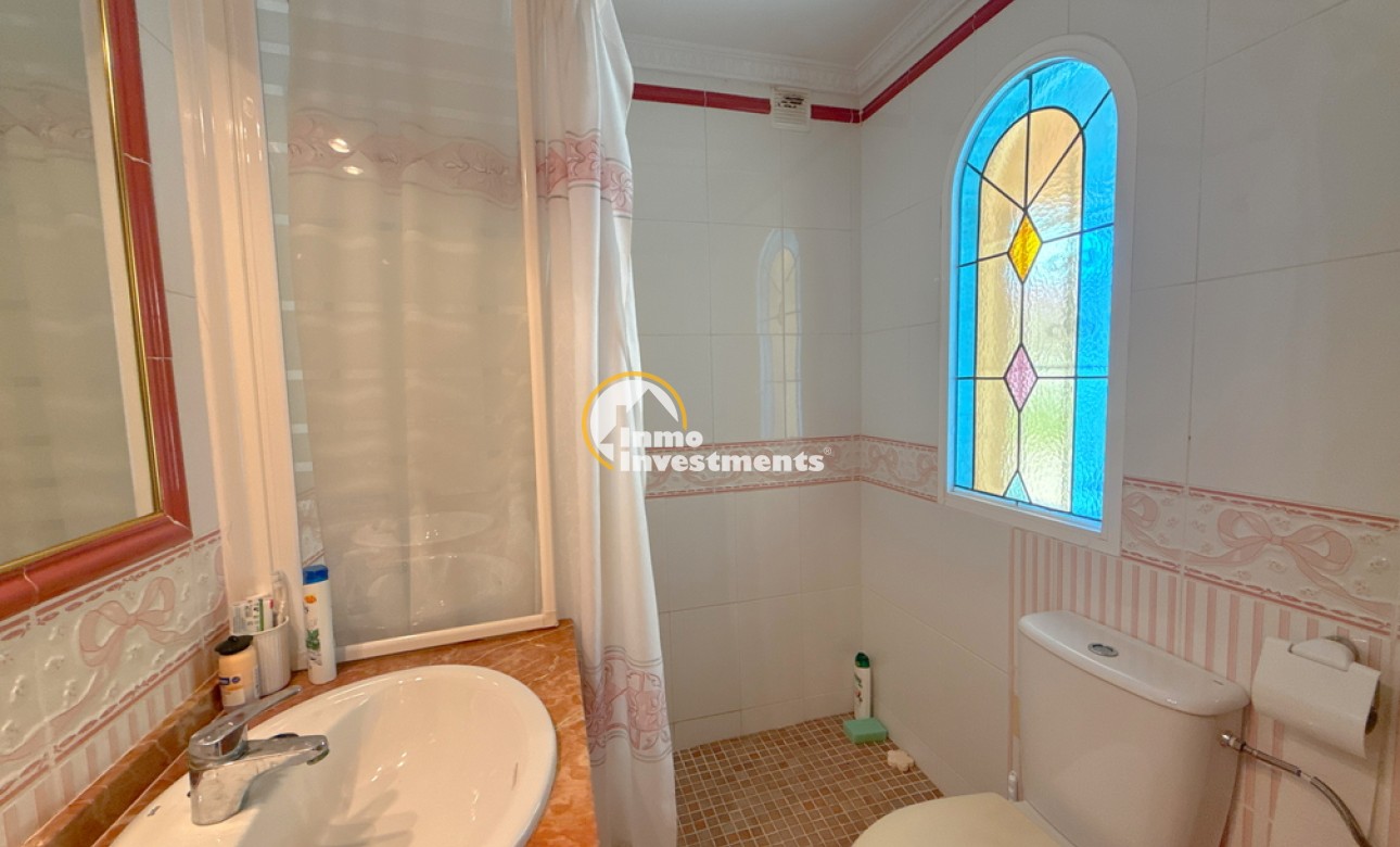 Resale - Villa - Cabo Roig - La Regia