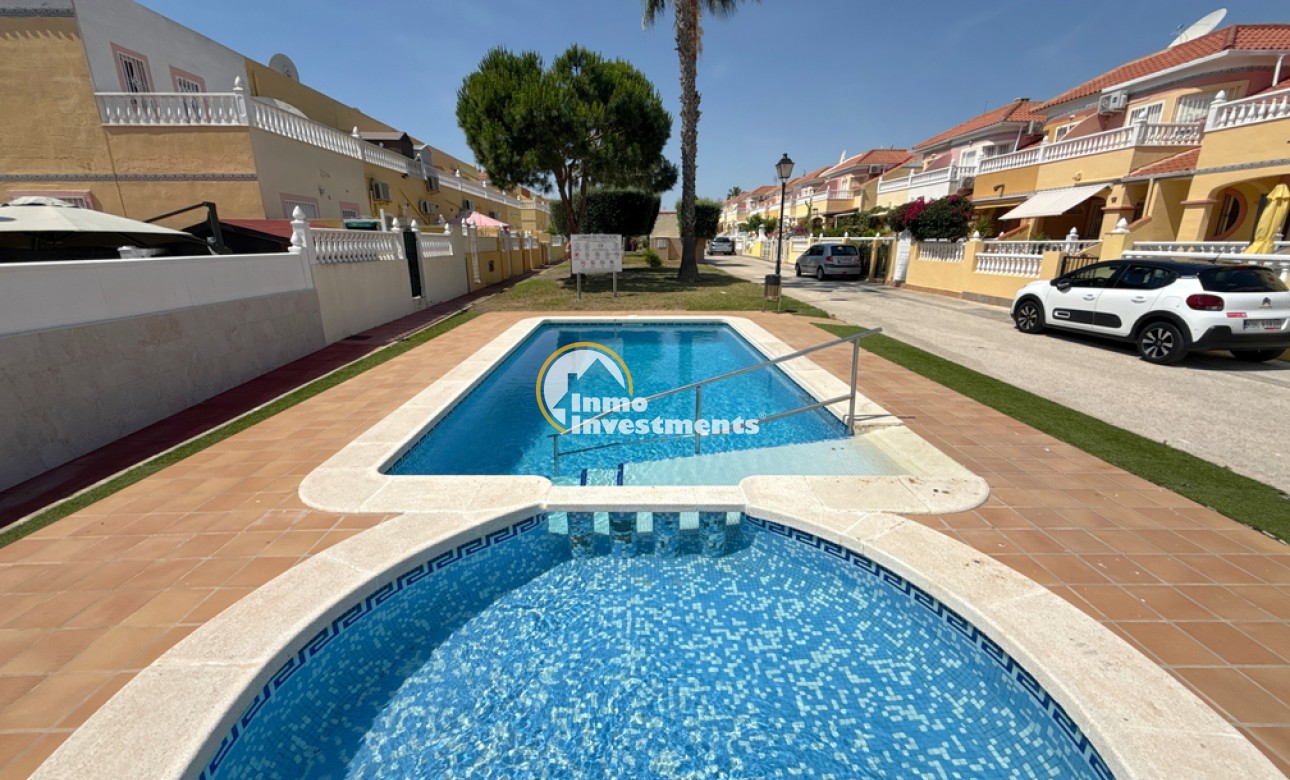 Resale - Villa - Cabo Roig - La Regia