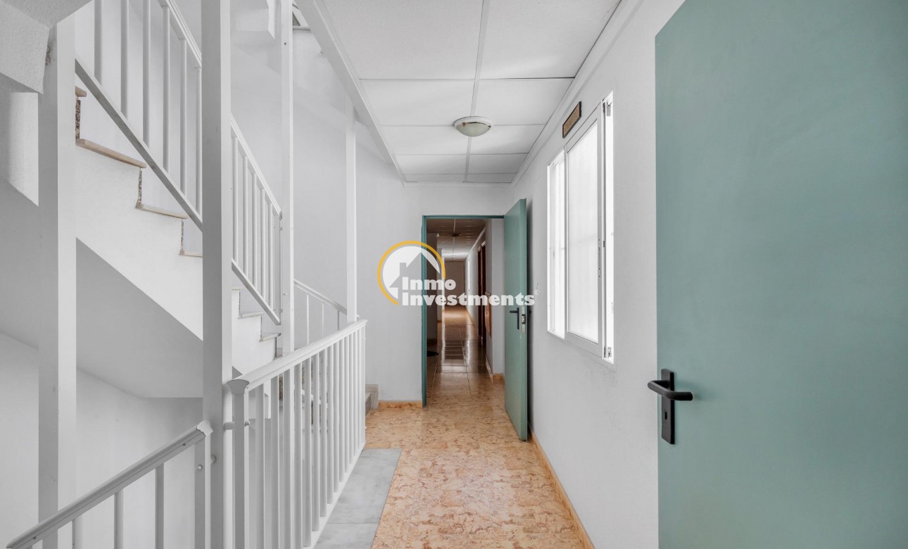 Reventa - Apartamento - Torrevieja - Estacion de autobuses