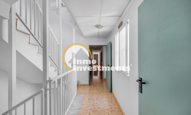 Reventa - Apartamento - Torrevieja - Estacion de autobuses