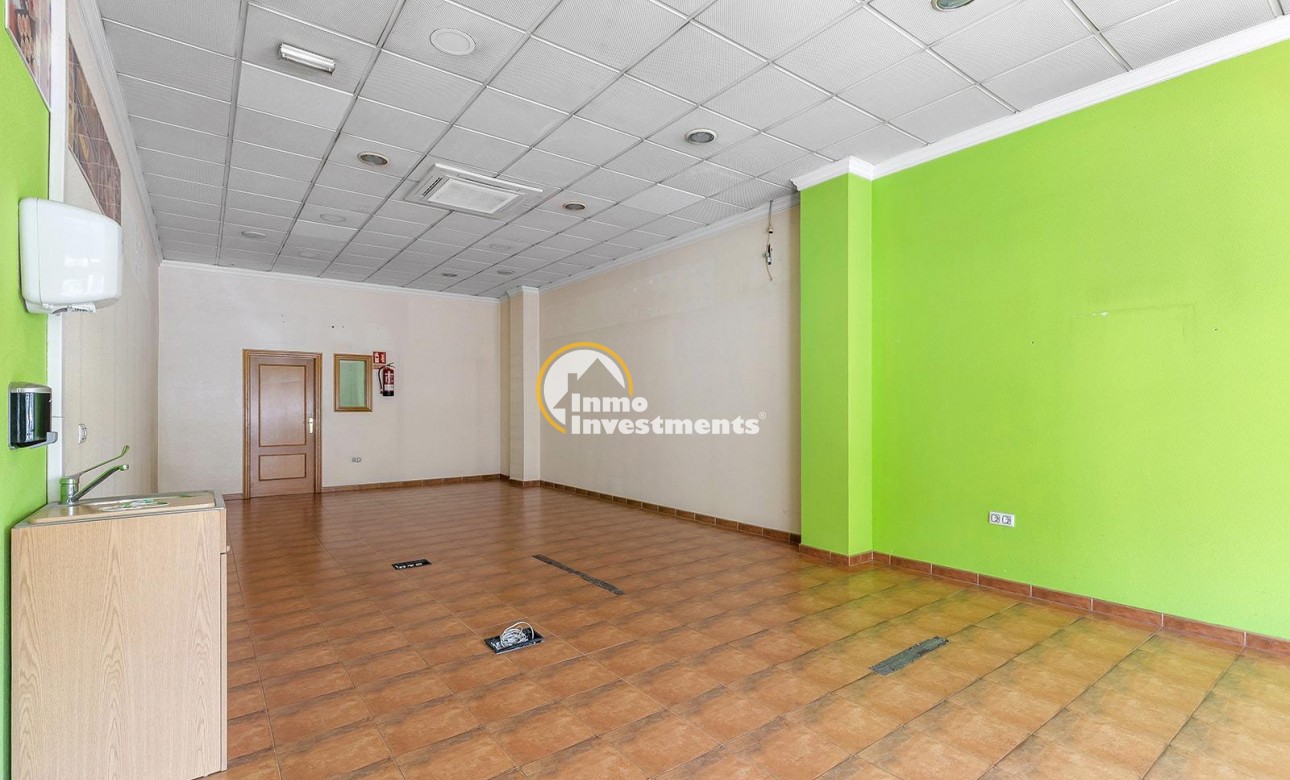 Bestaande bouw - Commercieel - Torrevieja - Centro