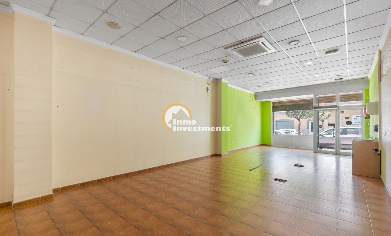 Bestaande bouw - Commercieel - Torrevieja - Centro