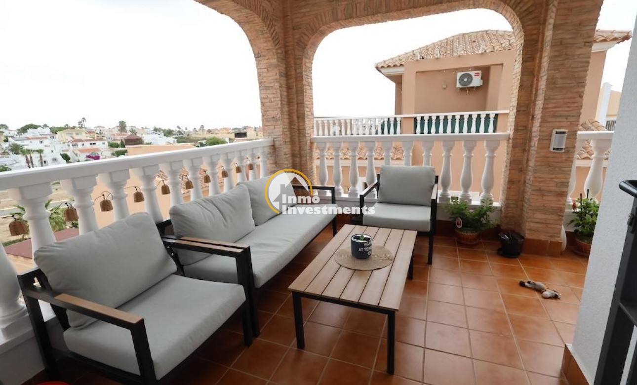 Bestaande bouw - Villa - Villamartin - Bosque de las Lomas 
