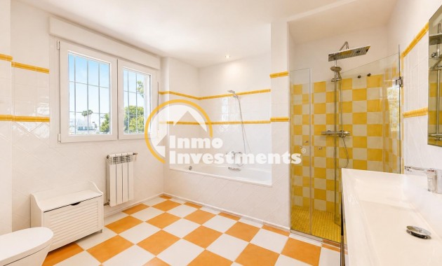 Reventa - Chalet independiente - Campoamor