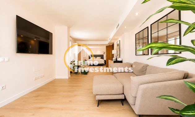 Reventa - Chalet independiente - Campoamor