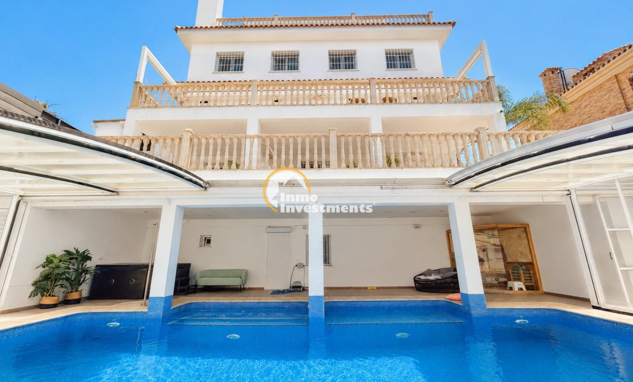Reventa - Chalet independiente - Campoamor