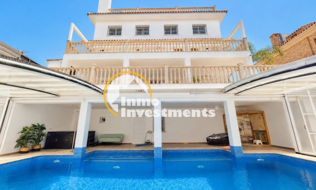 Reventa - Chalet independiente - Campoamor
