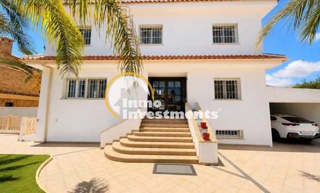 Reventa - Chalet independiente - Campoamor