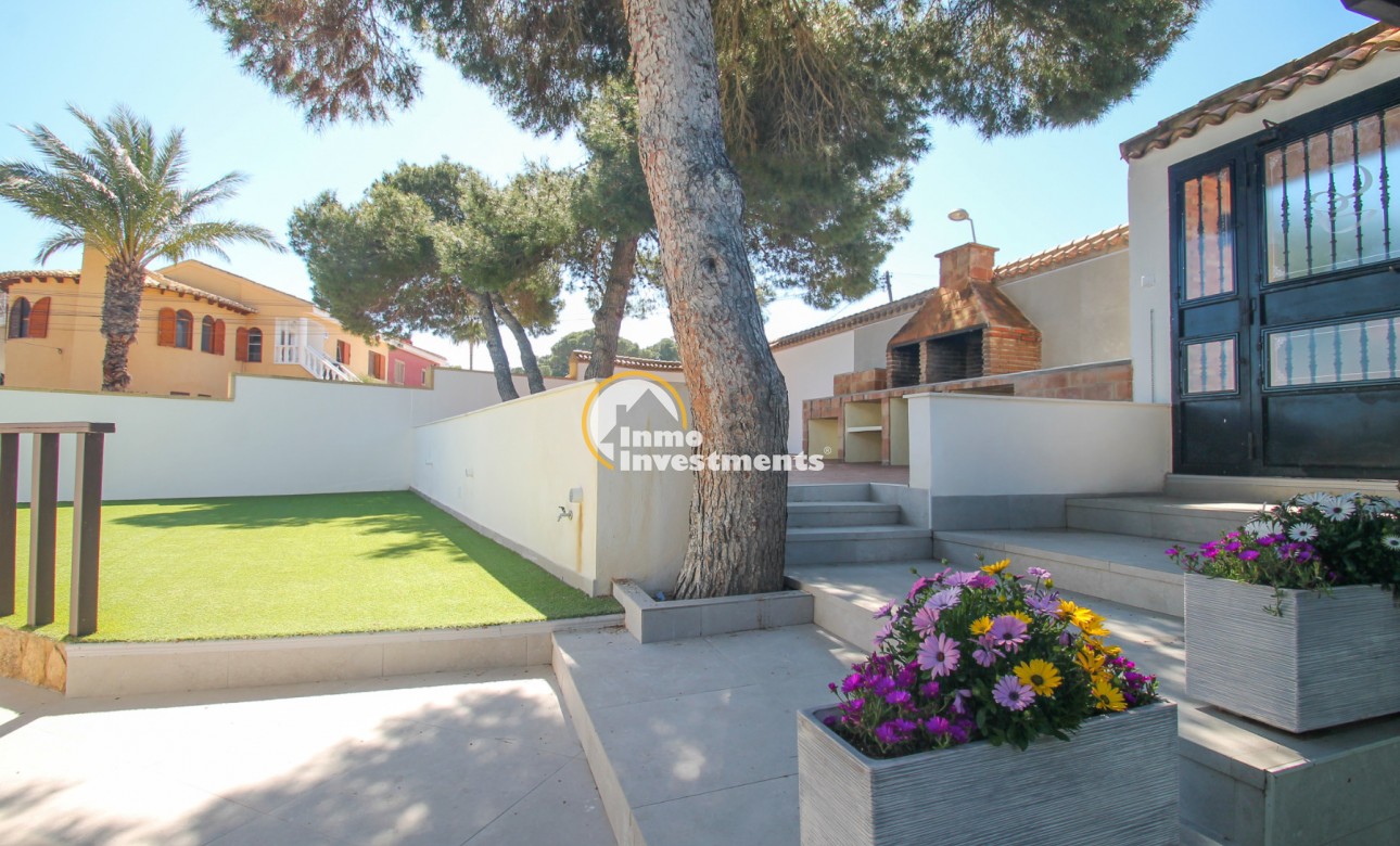 Resale - Villa - Detached - Los Balcones