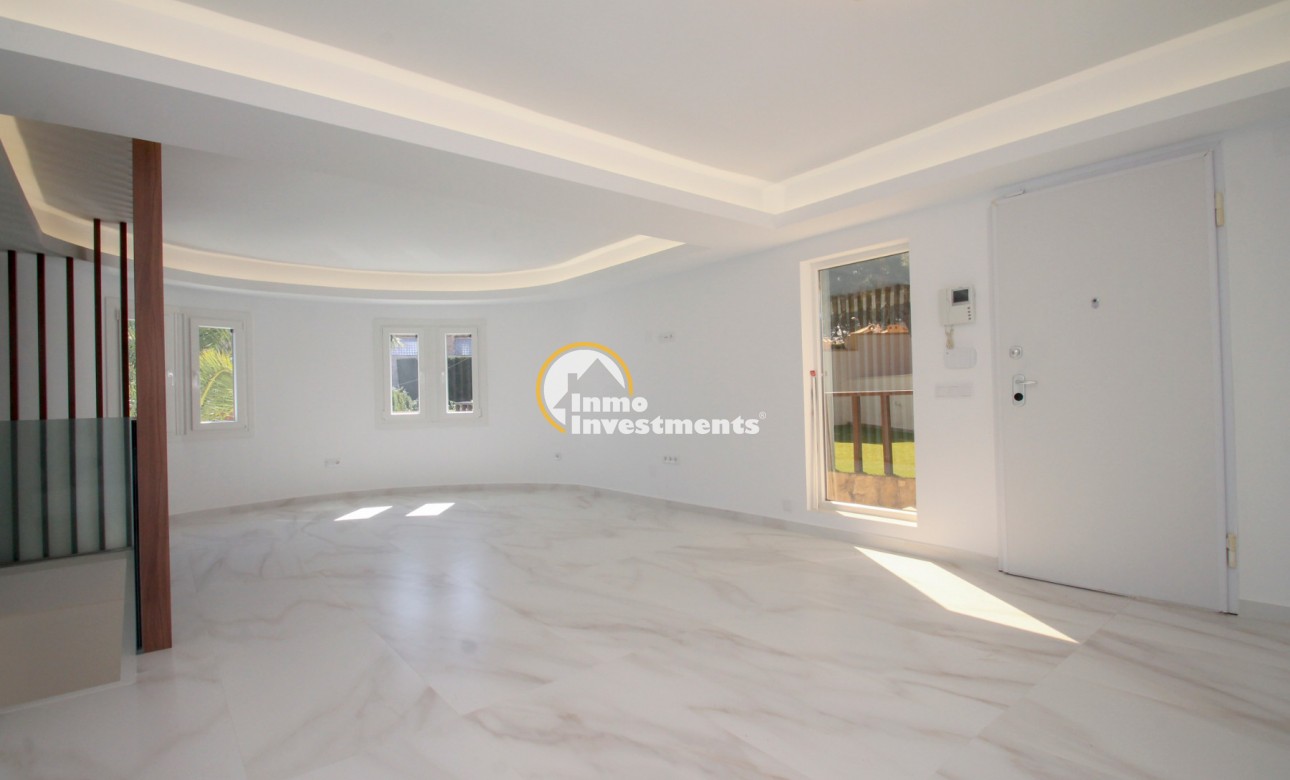 Resale - Villa - Detached - Los Balcones