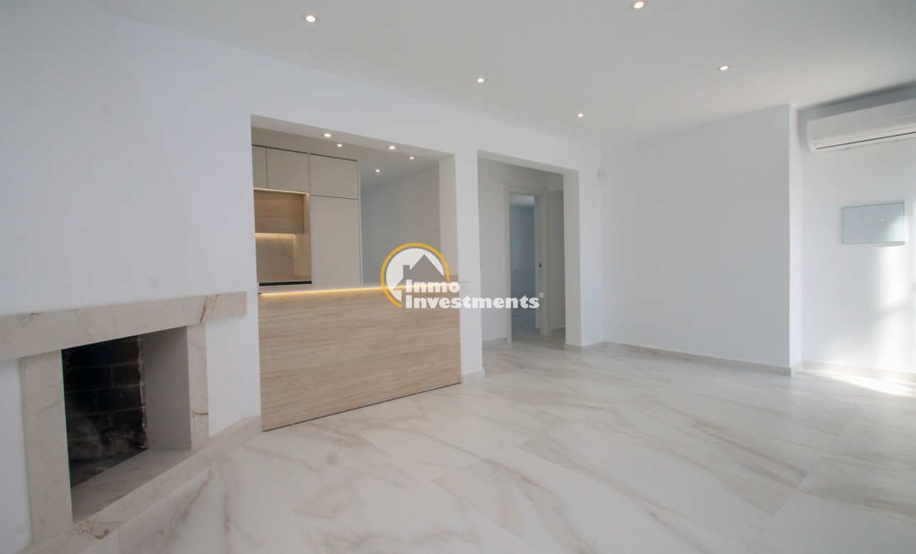 Resale - Villa - Detached - Los Balcones