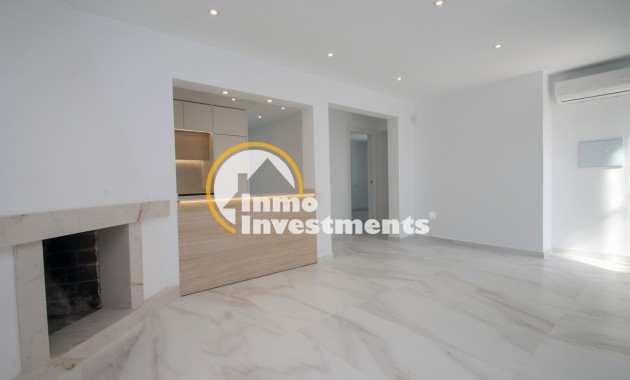 Resale - Villa - Detached - Los Balcones