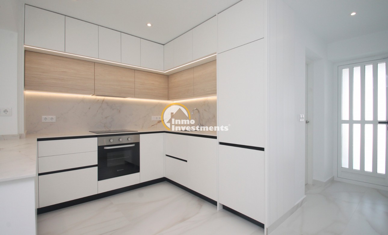Resale - Villa - Detached - Los Balcones