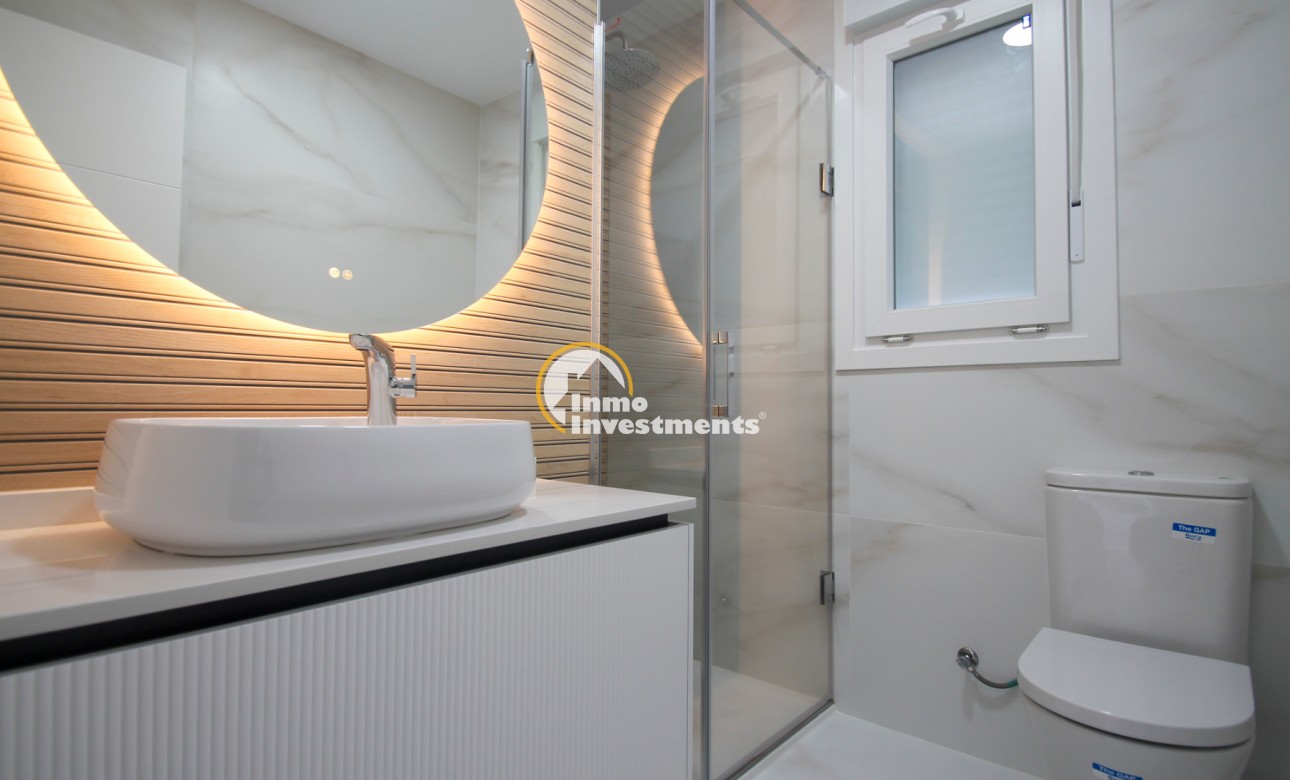 Resale - Villa - Detached - Los Balcones