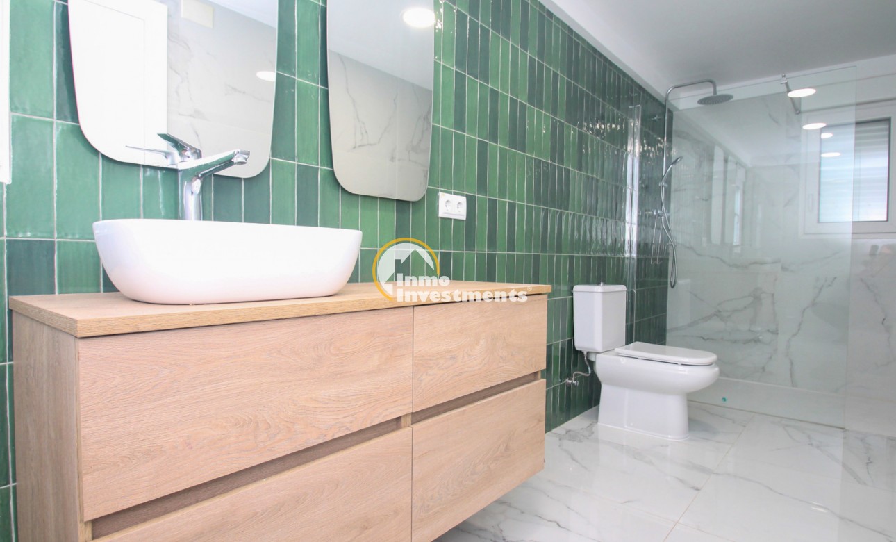Resale - Villa - Detached - Los Balcones
