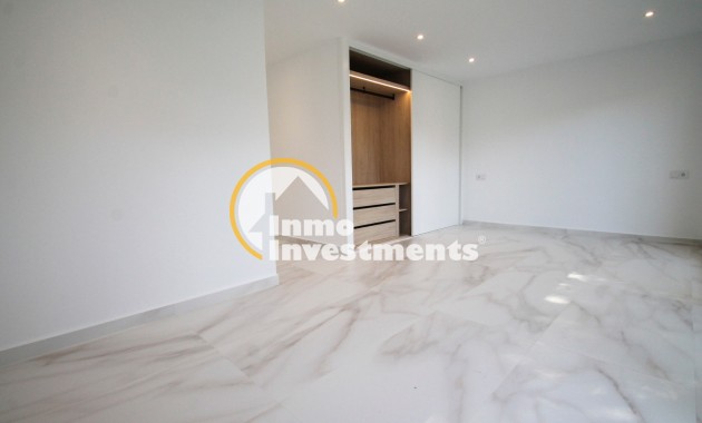 Resale - Villa - Detached - Los Balcones
