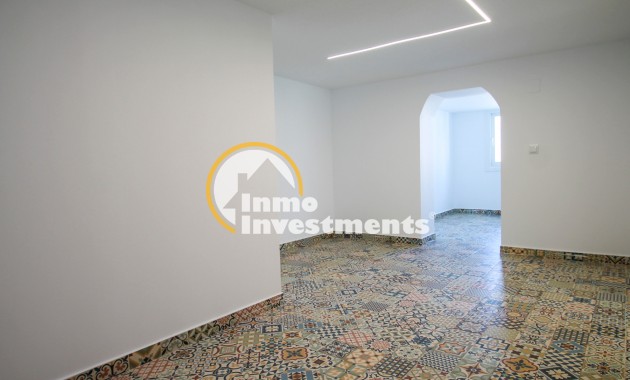 Resale - Villa - Detached - Los Balcones