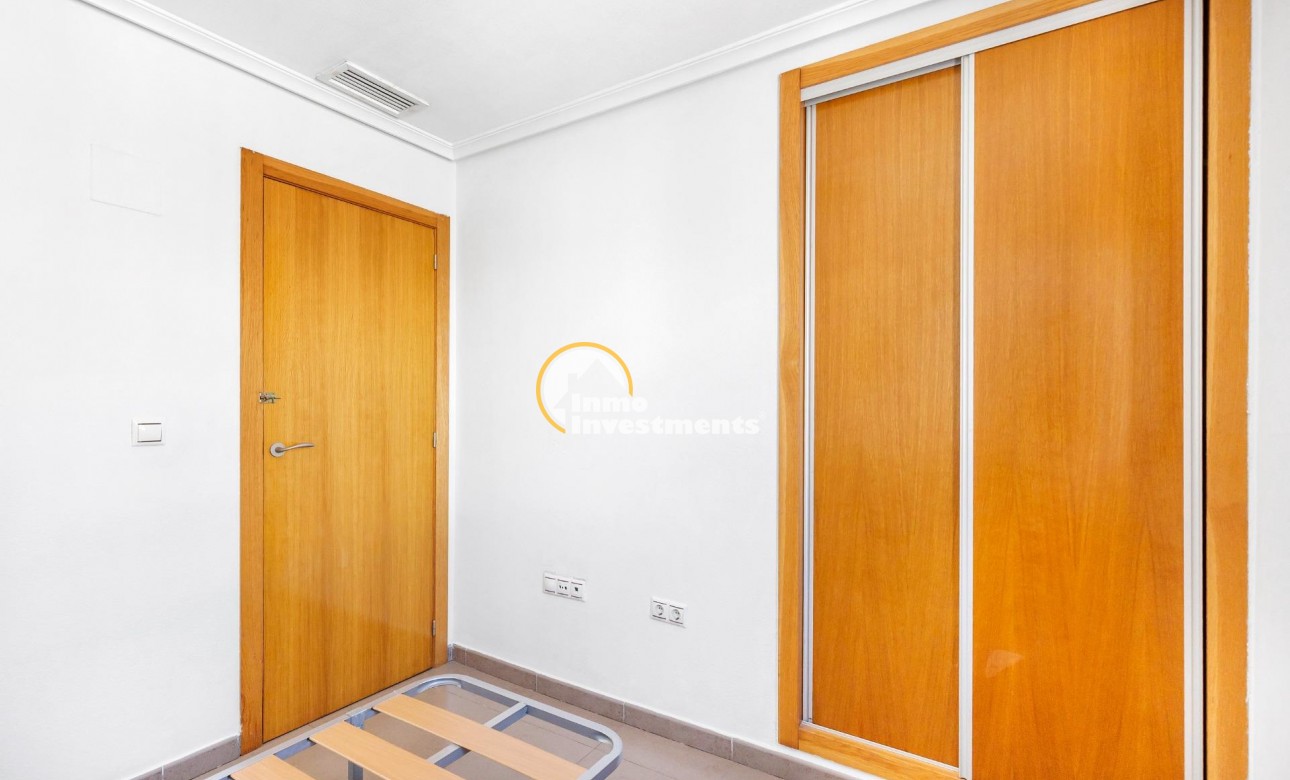 Resale - Apartment - Torrevieja
