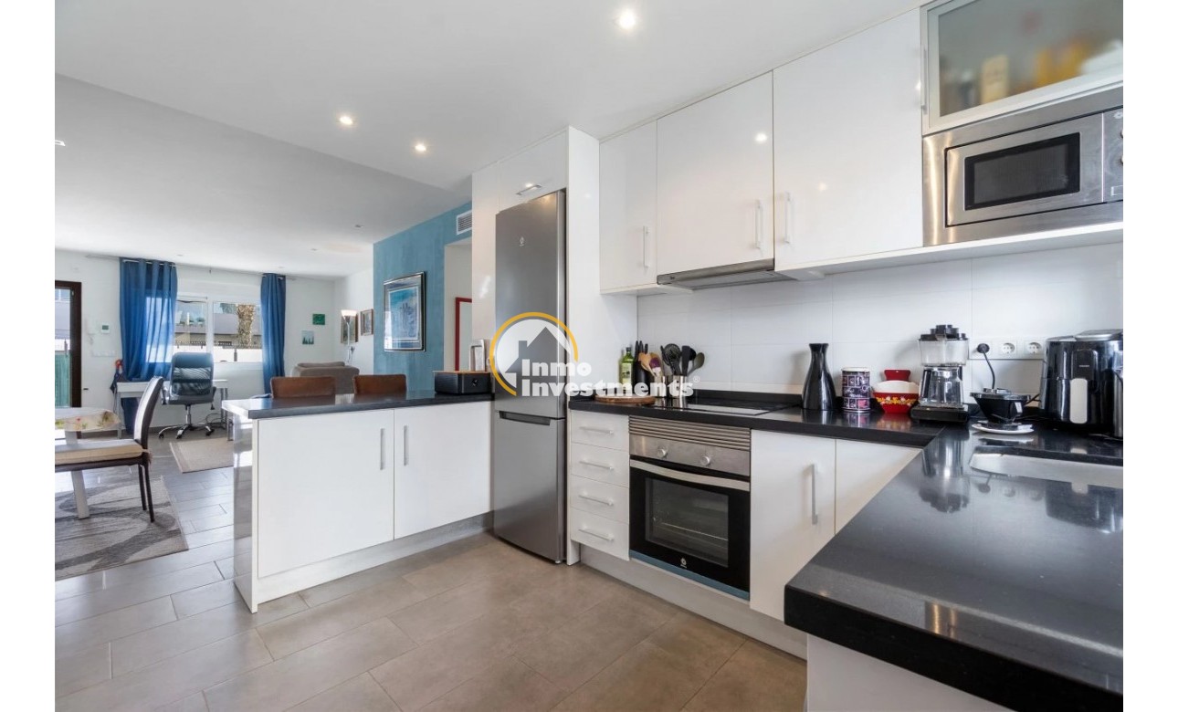 Reventa - Apartamento - Torrevieja - Aguas Nuevas